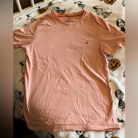 Pink Tommy Hilfiger Men’s T-Shirt (MED) - Picture 1 of 1